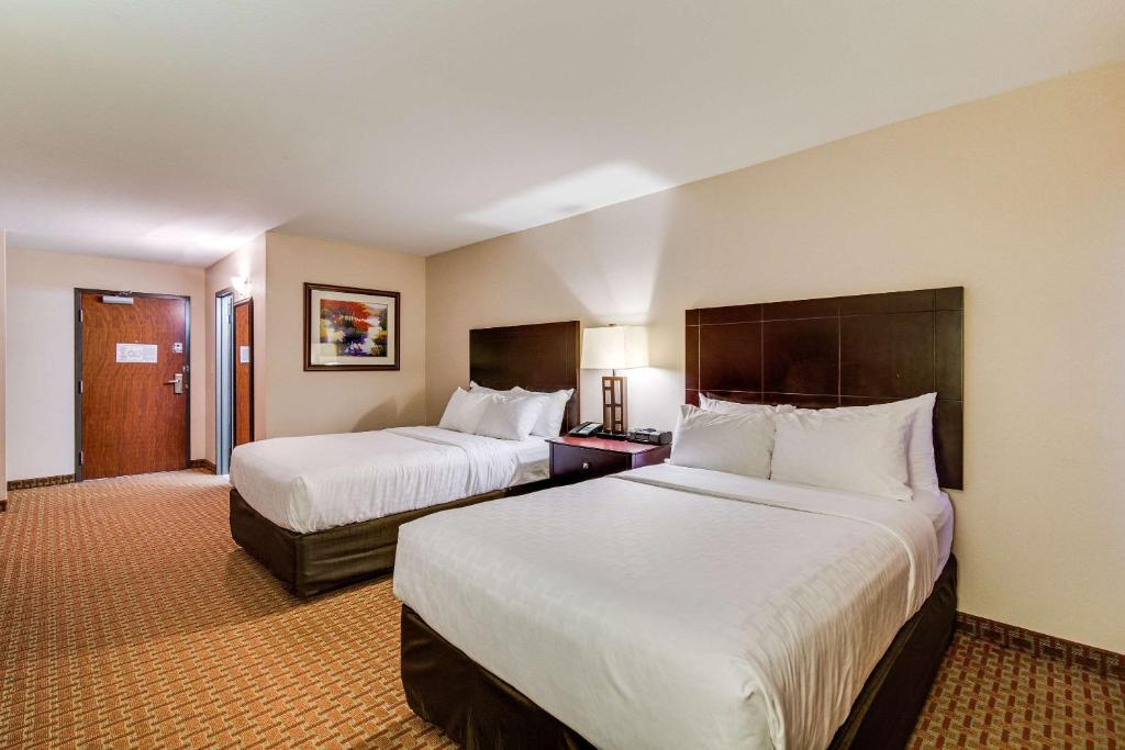 Clarion Hotel Convention Center image 24