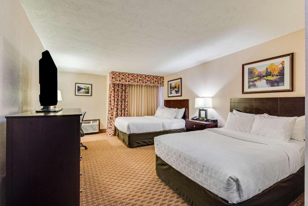Clarion Hotel Convention Center image 25